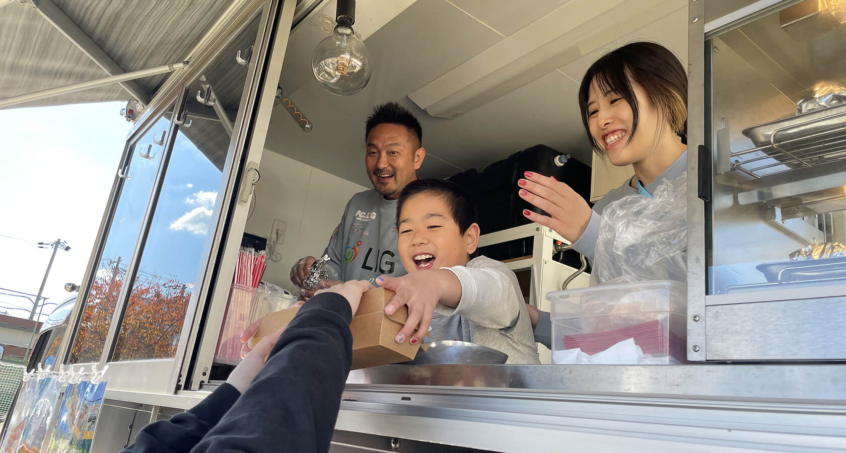 持ち寄りでつくる、ともに過ごす場